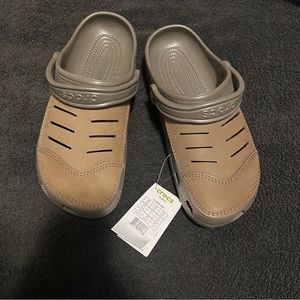 Crocs men’s bogota clogs